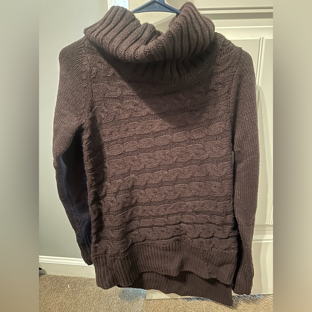Sweater - Picture 2 of 2